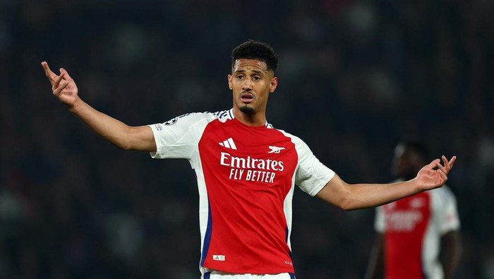William Saliba Soccer Football - Champions League - Semi Final - Second Leg - Paris St Germain v Arsenal - Parc des Princes, Paris, France - May 7, 2025 Arsenals William Saliba reacts REUTERS/Gonzalo Fuentes