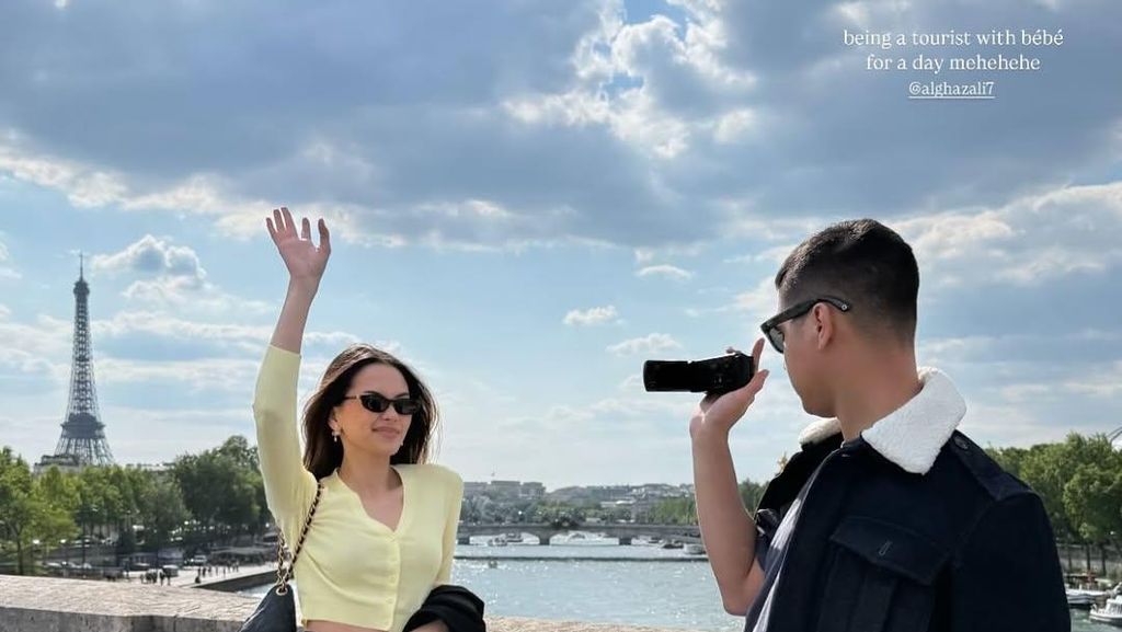 Foto: Gaya Alyssa Daguise dan Al Ghazali Bridal Dinner di Paris Foto: Gaya Alyssa Daguise dan Al Ghazali Bridal Dinner di Paris