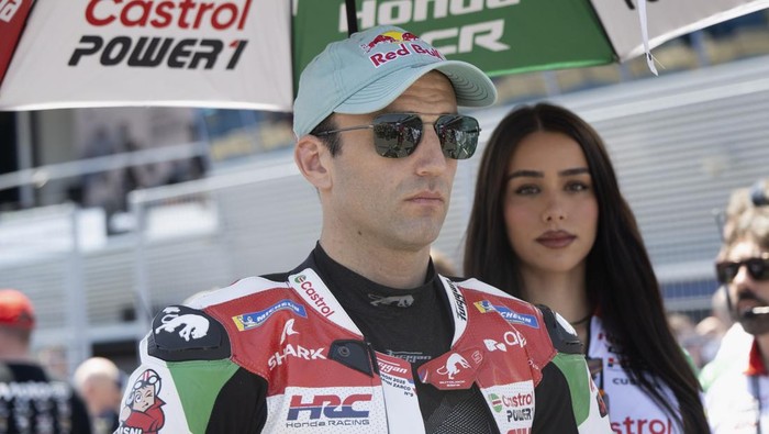 JEREZ DE LA FRONTERA, SPAIN - APRIL 27: Johann Zarco of France and Castrol  Honda LCR prepares to start on the grid during the MotoGP race during the MotoGP Of Spain - Race at Circuito de Jerez on April 27, 2025 in Jerez de la Frontera, Spain. (Photo by Mirco Lazzari gp/Getty Images)