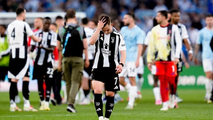 Francisco Conceicao of Juventus FC looks dejected during the Serie A Enilive match between SS Lazio and Juventus FC at Stadio Olimpico on May 10, 2025 in Rome, Italy. (Photo by Giuseppe Maffia/NurPhoto via Getty Images)