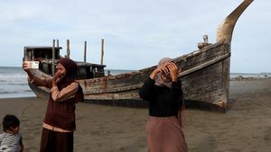 Kapal Pengungsi Rohingya di Pidie Aceh Jadi Daya Tarik Wisata