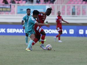 Persis Solo Unggul 1-0 Atas PSBS Biak di Babak Pertama