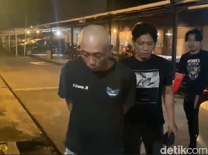 Pria di Makassar Produksi-Jual Busur Panah untuk Pelaku Tawuran Ditangkap Pria di Makassar Produksi-Jual Busur Panah untuk Pelaku Tawuran Ditangkap