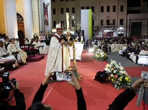 Bacaan dan Renungan Katolik Minggu, 23 November 2025: Kasih Tanpa Syarat