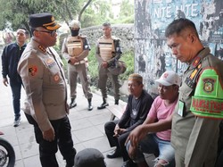 Kapolrestabes Medan Pimpin Langsung Patroli Antipremanisme