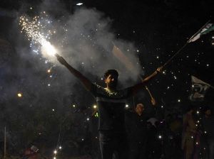 India-Pakistan Sepakat Gencatan Senjata, Warga di Kashmir Gembira India-Pakistan Sepakat Gencatan Senjata, Warga di Kashmir Gembira