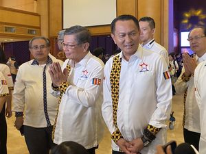 Rayakan Hari Waisak, Ketua Komisi XII DPR Ajak Umat Buddha Menanam Pohon Rayakan Hari Waisak, Ketua Komisi XII DPR Ajak Umat Buddha Menanam Pohon