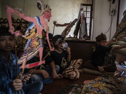 Contoh Tembung Ngoko, Krama Madya, dan Krama Inggil