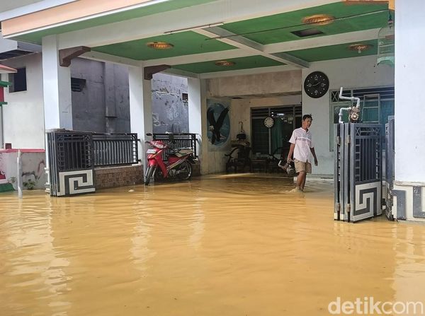 Banjir Merendam 6 Kelurahan di Pamekasan