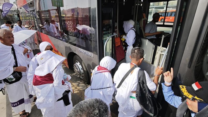 Jemaah Umrah Kembali ke Indonesia, 14.796 Pengguna Layanan Kemenhaj