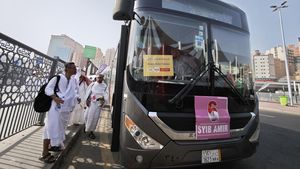 Bus Shalawat Layani Jemaah Haji Indonesia 24 Jam di Mekkah