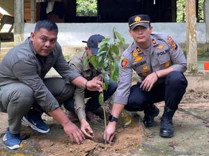 Cara Polisi di Kuansing Gandeng Organisasi Lingkungan Lestarikan Hutan Lindung Cara Polisi di Kuansing Gandeng Organisasi Lingkungan Lestarikan Hutan Lindung