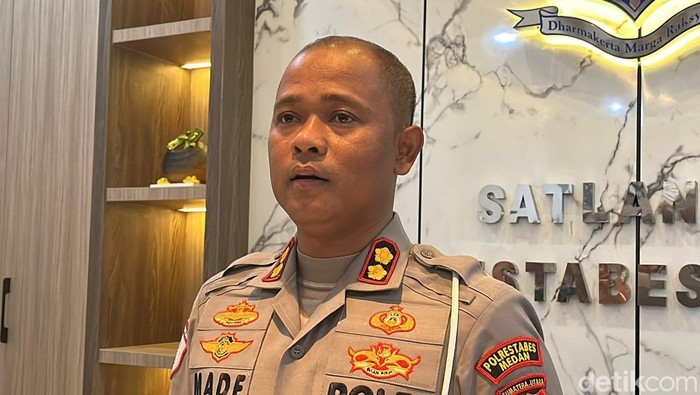 Kasat Lantas Polrestabes Medan AKBP I Made Parwita dikala memamerkan keterangan. (Finta Rahyuni/detikSumut) Polantas Medan
