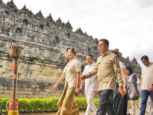 Jelang Waisak, Menbud Tinjau Persiapan dan Fasilitas di Borobudur