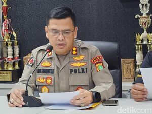 13 Orang Anarko Penyusup Demo May Day di DPR Ditetapkan Jadi Tersangka 13 Orang Anarko Penyusup Demo May Day di DPR Ditetapkan Jadi Tersangka