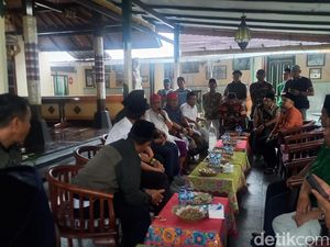 Panglingsir Puri Kanginan Buleleng Tolak Premanisme Berkedok Ormas di Bali Panglingsir Puri Kanginan Buleleng Tolak Premanisme Berkedok Ormas di Bali