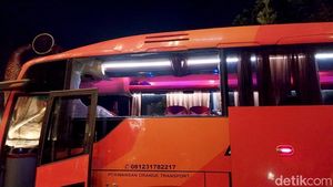 Penampakan Bus Persik Usai Dilempari Suporter di Kanjuruhan Malang