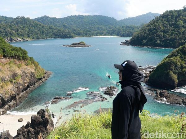 Bupati Banyuwangi Kenalkan Pesona Pulau Mbedil