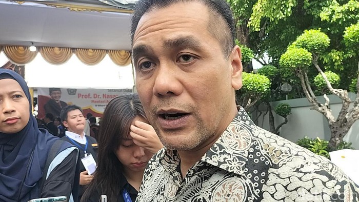 Stafsus Gubernur Jakarta Chico Hakim. (Maulani/detikcom) Stafsus Gubernur Jakarta Chico Hakim. (Maulani/detikcom)