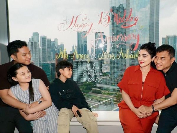Selamat Ulang Tahun ke-13 Pernikahan Anang Hermansyah dan Ashanty