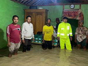 Sungai Gandong di Bojonegoro Meluap Rendam Rumah-Sawah Warga