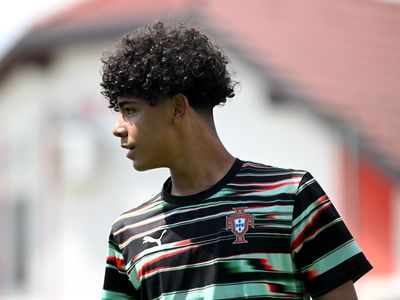 Cristiano Ronaldo Jr Debut di Timnas Portugal, Ditonton Nenek