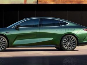 Tampang Mobil Hybrid Canggih Geely yang Harganya Cuma Rp 200 Jutaan Tampang Mobil Hybrid Canggih Geely yang Harganya Cuma Rp 200 Jutaan