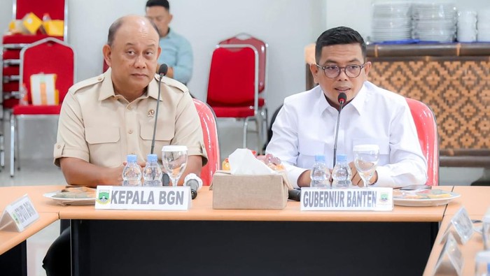 Gubernur Banten, Andra Soni, sudah melangsungkan rapat kerjasama pembangunan SPPG bareng  Kepala Badan Gizi Nasional (BGN), Dadan Hindayana, dan seluruh kepala tempat se-Banten, di Tangerang Selatan (Tangsel), Senin (12/5). (Dok istimewa).