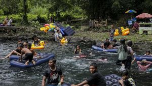 Habiskan Libur Panjang di Wisata Kolam Pemandian Alam Cirahab