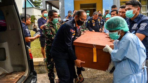 Jenazah Warga Korban Ledakan Pemusnahan Amunisi di Garut Dipulangkan