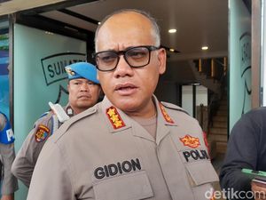 Polantas di Medan Dipatsus 30 Hari Usai Diduga Minta Uang Tilang Rp 200 Ribu Polantas di Medan Dipatsus 30 Hari Usai Diduga Minta Uang Tilang Rp 200 Ribu
