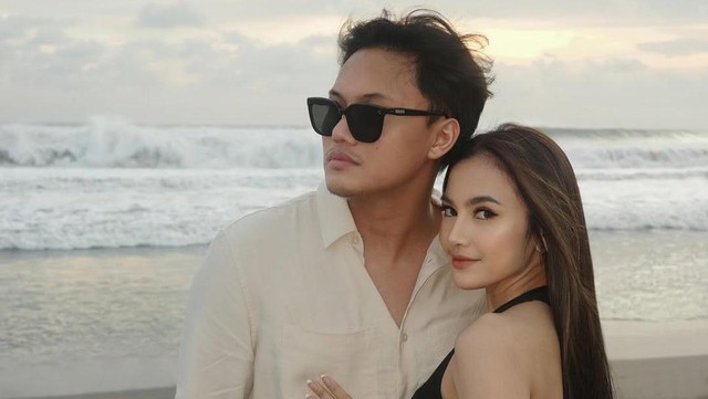 Kabar Terkini Artis dari InsertLive : Mahalini Minta Tolong Fans Semangati Rizky Febian Perbaiki Pola Hidup