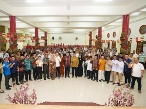 Pemprov Sulsel Ajak Tingkatkan Toleransi dan Persatuan di Hari Raya Waisak Pemprov Sulsel Ajak Tingkatkan Toleransi dan Persatuan di Hari Raya Waisak