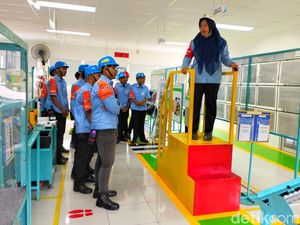 Penjelasan Perusahaan soal Buruh Magang di Karawang Sesak Napas Saat kerja