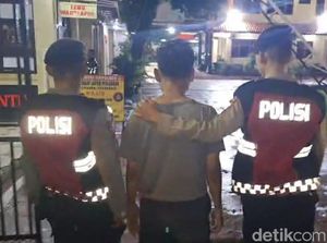 Hendak Serang Polisi Pakai Sajam, Gangster Babak Belur Dihajar Massa Hendak Serang Polisi Pakai Sajam, Gangster Babak Belur Dihajar Massa