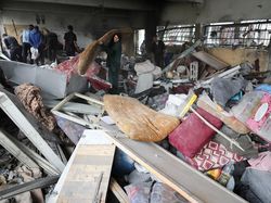 Israel Serang Rumah Pengungsian di Gaza, 11 Orang Tewas