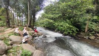 Healing Hemat di Kaki Gunung Sawal, Suasananya Bikin Tenang