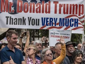 Dunia Hari Ini: Rombongan Pengungsi Warga Kulit Putih Afrika Selatan Terbang ke AS