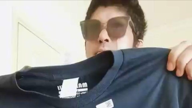 Gosip Terkini Selebriti Insertlive : Gagal Dapat Donasi, 7 Potret Miris Agus Sedih Kini Jualan Baju tapi Tak Laku