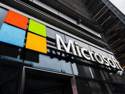 Video Microsoft PHK Besar-besaran di Saat Perusahaan Genjot Investasi AI