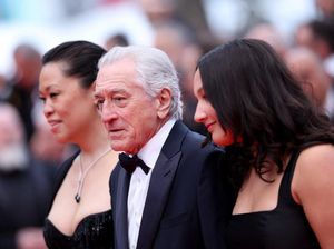 Robert De Niro Sebut Donald Trump Musuh Utama Robert De Niro Sebut Donald Trump Musuh Utama