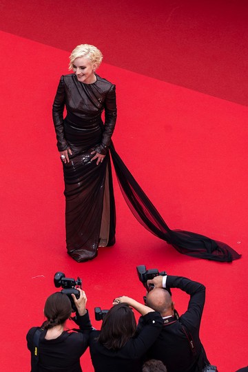 Cannes 2025 Hari Pertama: Red Carpet Membara! Gaya Artis Bikin Mata Melotot!