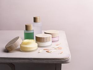 Daftar 21 Skincare yang Dicabut Izin Edarnya oleh BPOM, Apa Sebabnya? Daftar 21 Skincare yang Dicabut Izin Edarnya oleh BPOM, Apa Sebabnya?
