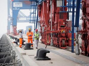 Kacau Balau Tarif Trump, China Rangkul Amerika Latin