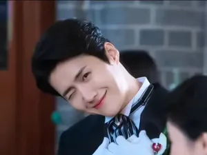 Video Lihat Lagi Senyum Kim Seon Ho di WLGYT yang Jadi Tren Video Lihat Lagi Senyum Kim Seon Ho di WLGYT yang Jadi Tren