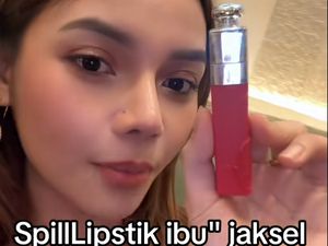 Konten Lipstik Ibu-ibu Jaksel Viral di TikTok, Ada Dior Hingga Chanel Konten Lipstik Ibu-ibu Jaksel Viral di TikTok, Ada Dior Hingga Chanel