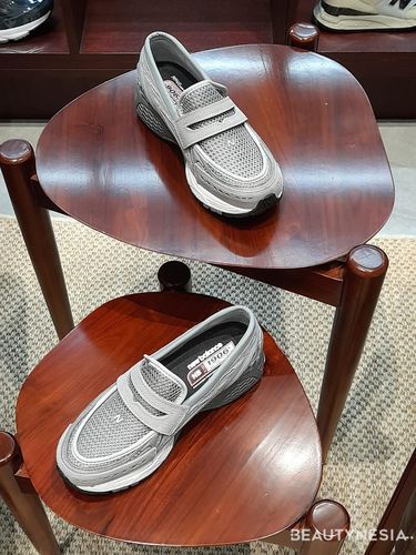 New Balance 1906 Loafer