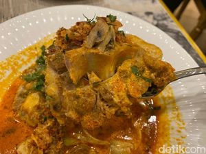 Paling Restoran: Sedapnya Buntut Tom Yum dan Sop Janda di Resto Keluarga Paling Restoran: Sedapnya Buntut Tom Yum dan Sop Janda di Resto Keluarga