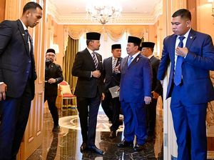 Prabowo Dijemput Langsung Putra Mahkota Brunei Menuju Istana Nurul Iman Prabowo Dijemput Langsung Putra Mahkota Brunei Menuju Istana Nurul Iman