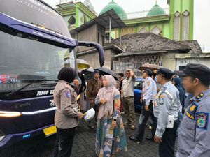 Libur Waisak, Ramp Check Bus di Kota Batu Bongkar Banyak Pelanggaran Libur Waisak, Ramp Check Bus di Kota Batu Bongkar Banyak Pelanggaran